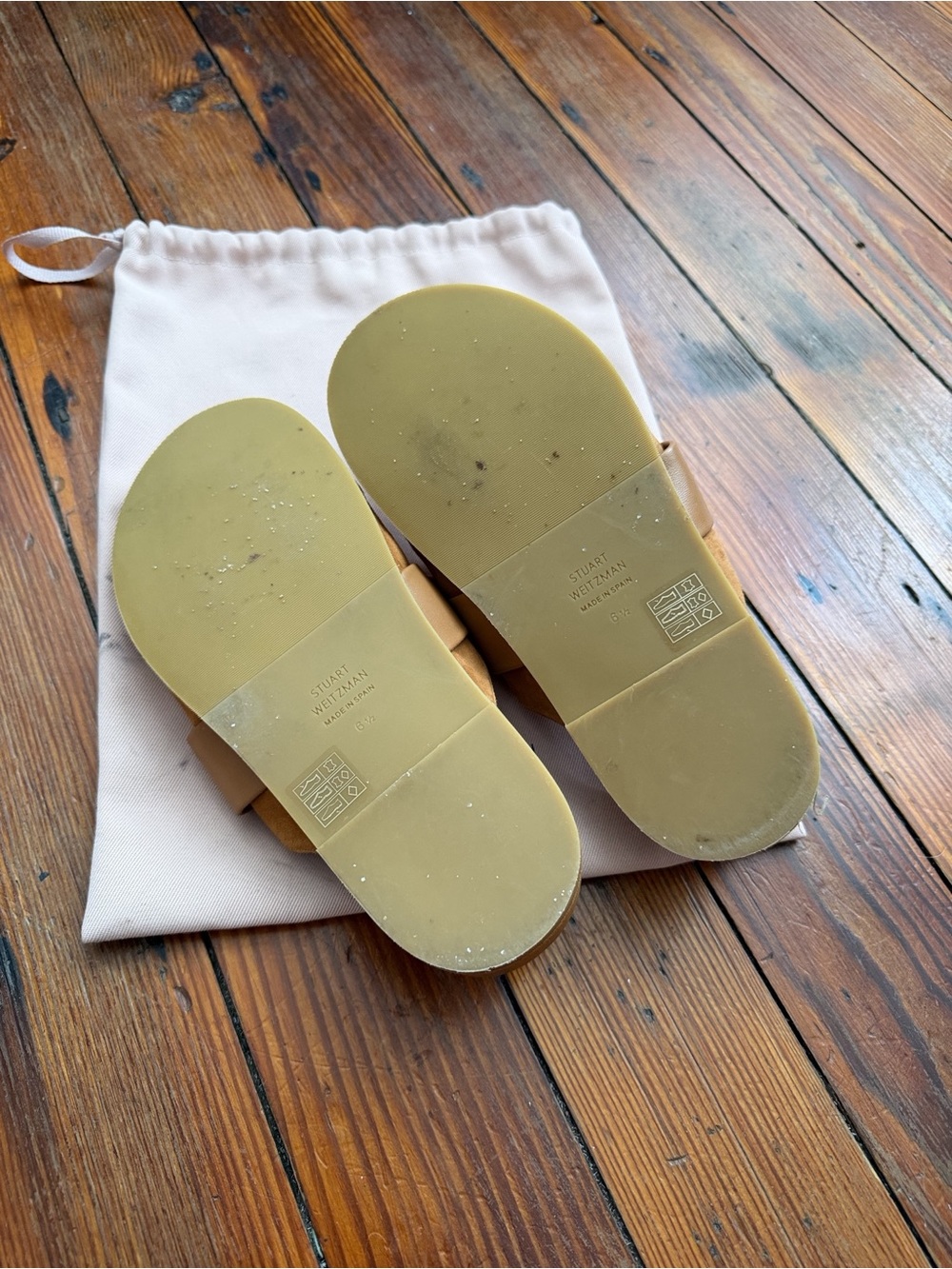 Stuart Weitzman Tan Suede Knot-Detail Slip-On Mules - Picture 4 of 9